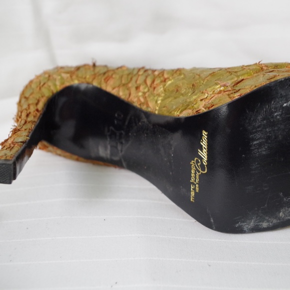 Marc Joseph Textured 9Leather Platform Pump- Sz. 10 - Picture 6 of 7